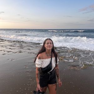 Meet your Posher, Alana